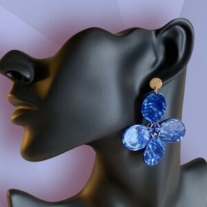 💌 Handmade Royal Blue Petal Earrings